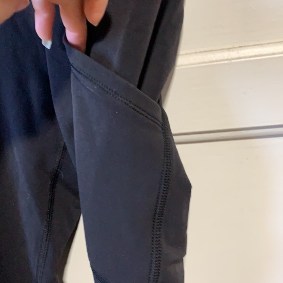Lululemon leggings size 2 black - Picture 6 of 8